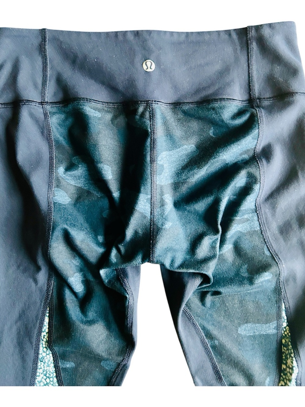 Lululemon Wunder Under Crop Sashiko Blue and Black Camo Leggings Size 6 - Picture 5 of 8